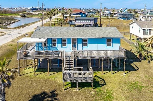 218 Parkview RD, Surfside Beach, TX 77541