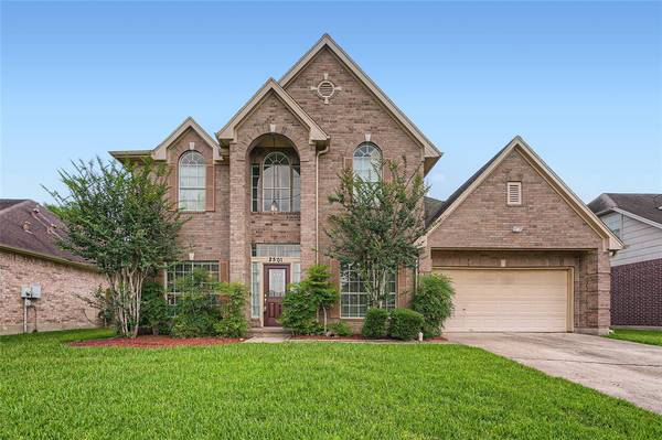 2501 Piney Woods DR, Pearland, TX 77581