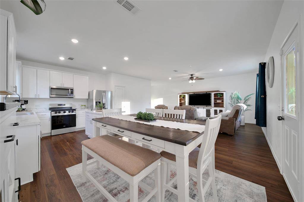 Conroe, TX 77302,16322 Fontana CT