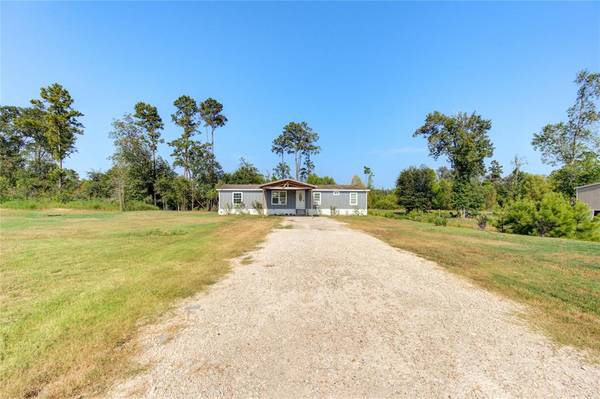 814 Road 5202, Cleveland, TX 77327