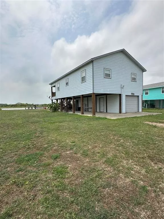 Sargent, TX 77414,822 SEAGULL ROAD