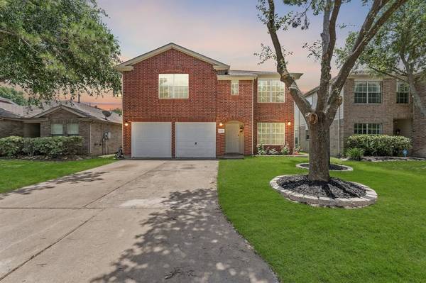 17303 S Summit Canyon DR, Houston, TX 77095