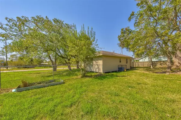 Dickinson, TX 77539,2217 Avenue F