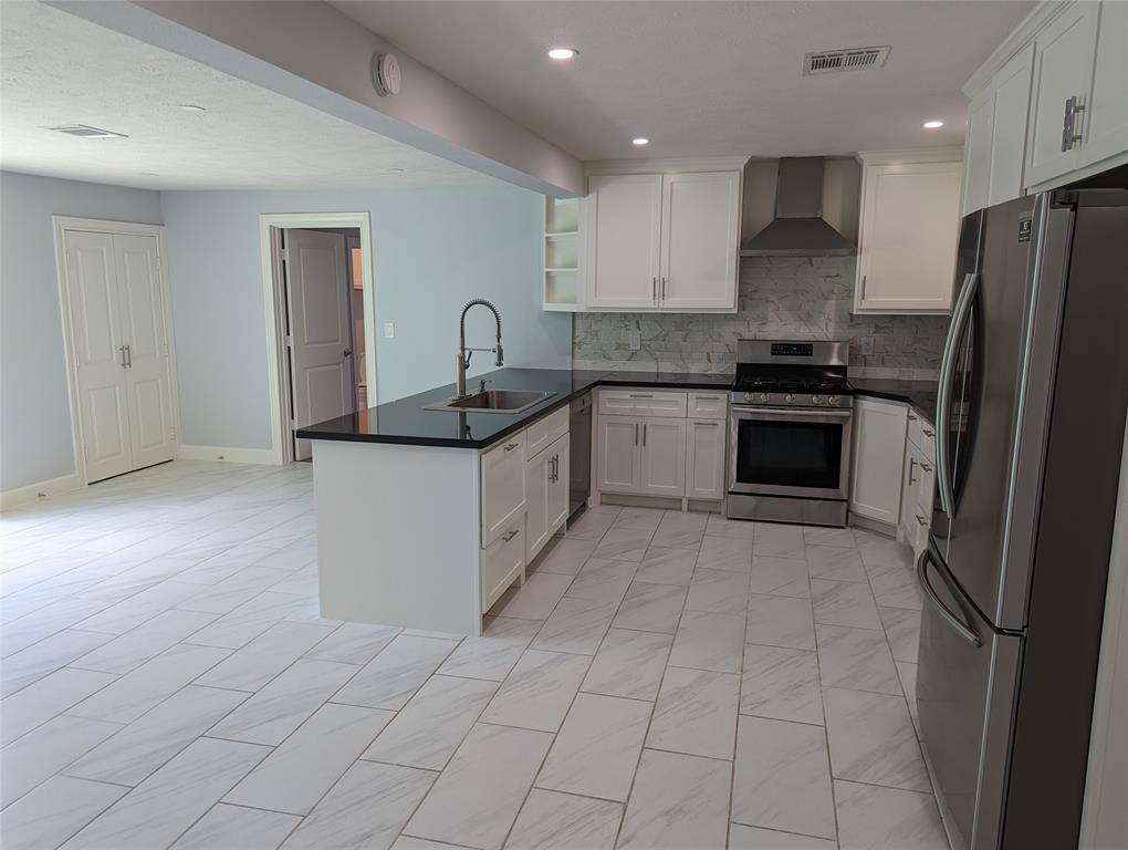 Houston, TX 77028,8230 Homewood LN