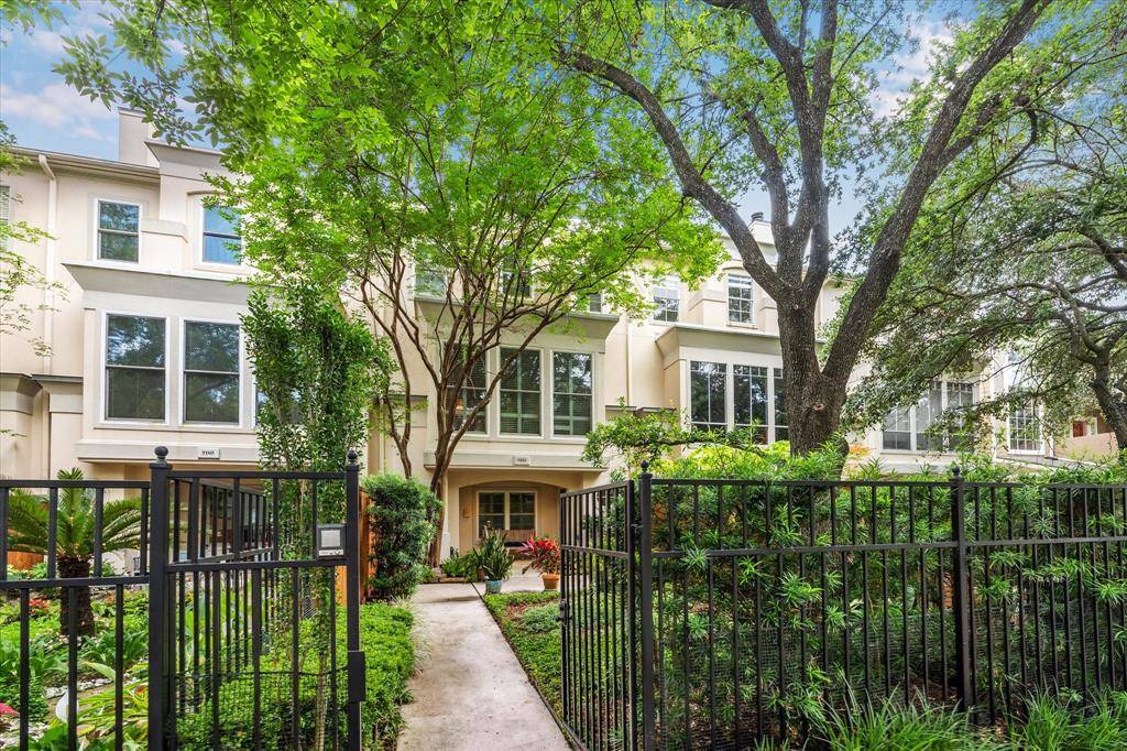5109 Feagan ST, Houston, TX 77007