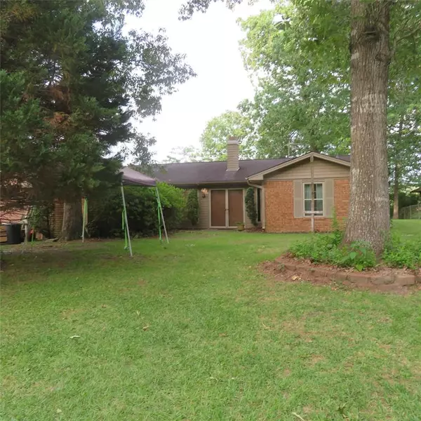 120 Hornbeam, Village Mills, TX 77663