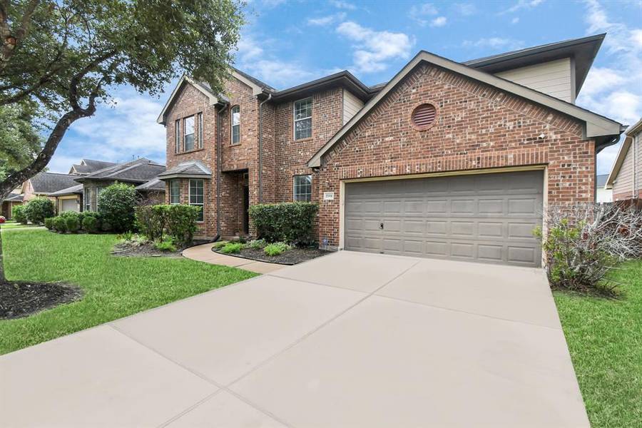 2504 Rusting Creek DR, Pearland, TX 77584