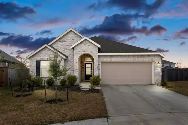 9915 Summer Peony CT, Baytown, TX 77562