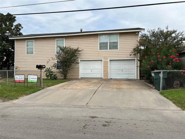 2216 59th ST, Galveston, TX 77551