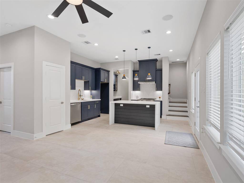 Houston, TX 77091,825 Paul Quinn ST #E