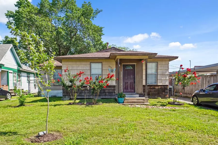 811 W 18th ST, Houston, TX 77008