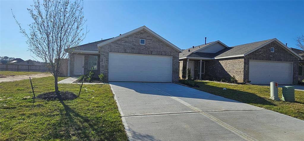 722 Falling Cave DR, Willis, TX 77378