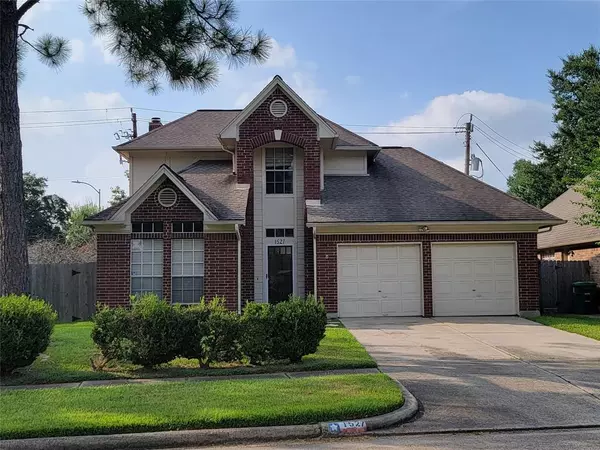 1527 New Cedars DR, Houston, TX 77062