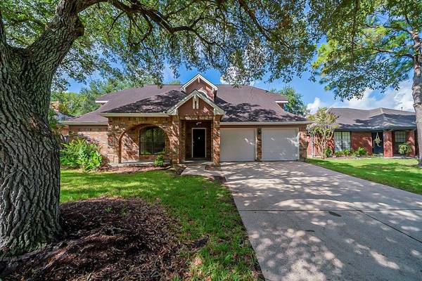 4806 Pecan Grove DR, Pearland, TX 77584