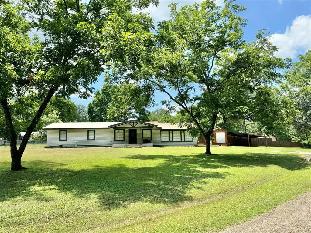 Trinity, TX 75862,173 Rye St