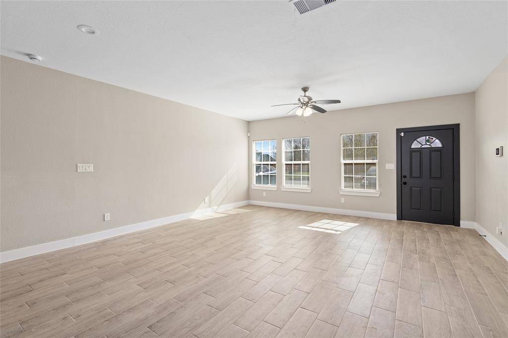 Houston, TX 77029,301 Owens ST