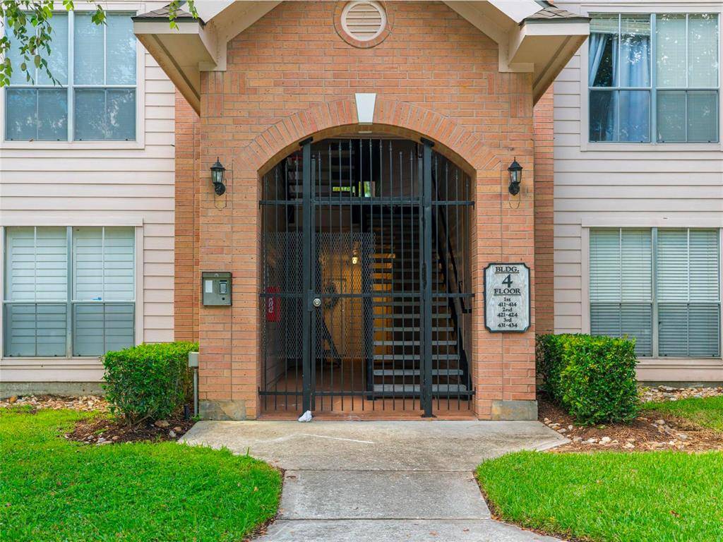 The Woodlands, TX 77382,8051 Bay Branch DR #424