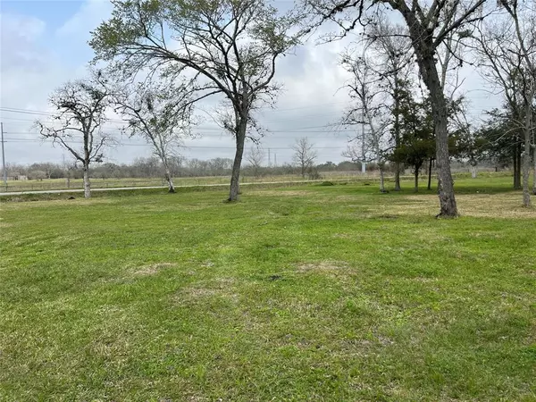 TBD N 17th ST, West Columbia, TX 77486