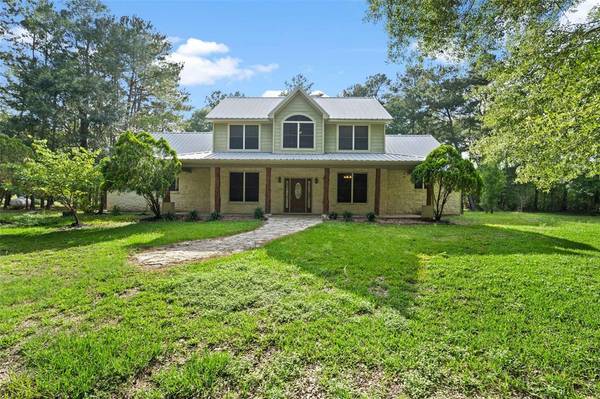 301 County Road 3016, Dayton, TX 77535