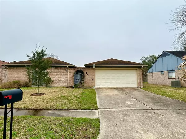 10119 Glenkirk DR, Houston, TX 77089