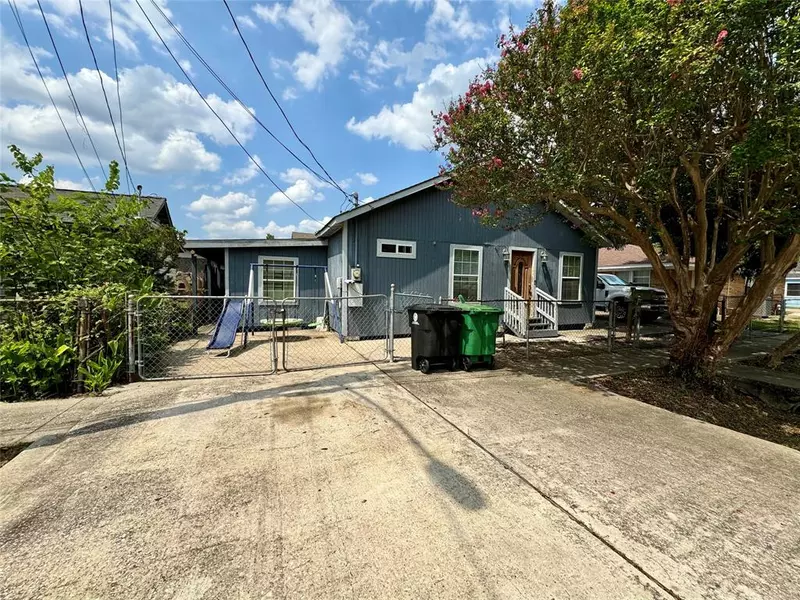 4513 Salina ST, Houston, TX 77026