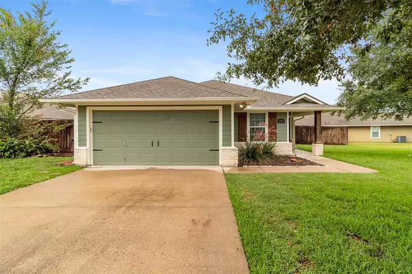 3915 Tranquil Path DR, Brazos Country, TX 77845