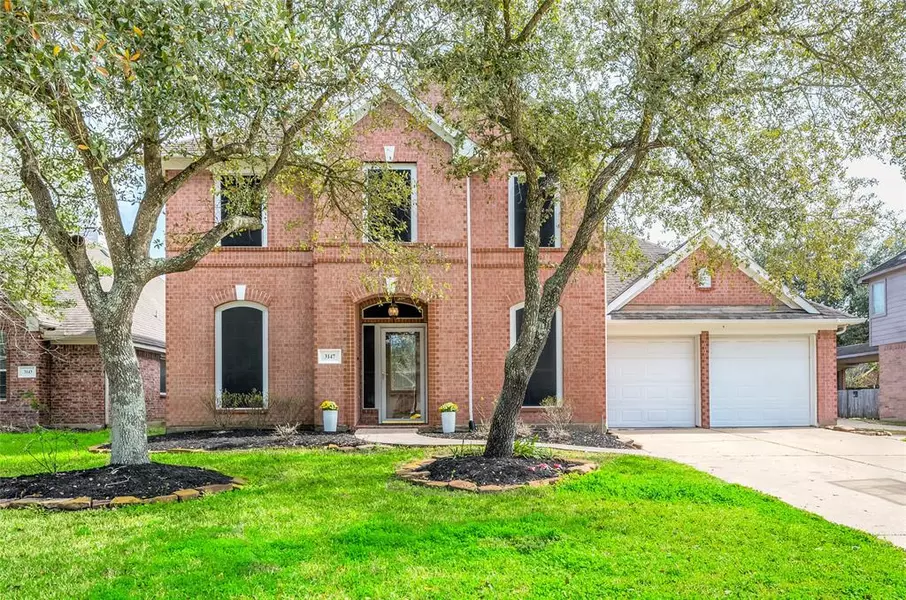 3147 Autumnjoy DR, Pearland, TX 77584