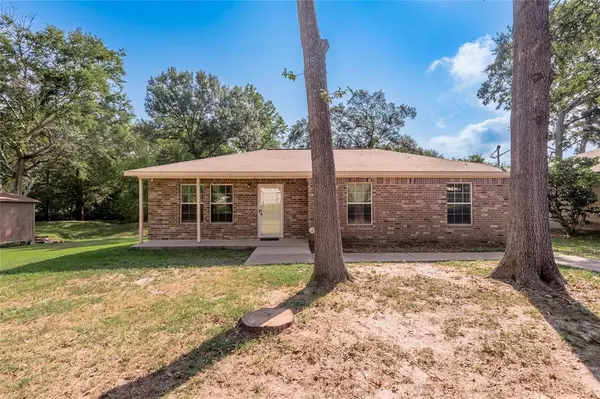 405 Peacock PATH, Trinity, TX 75862