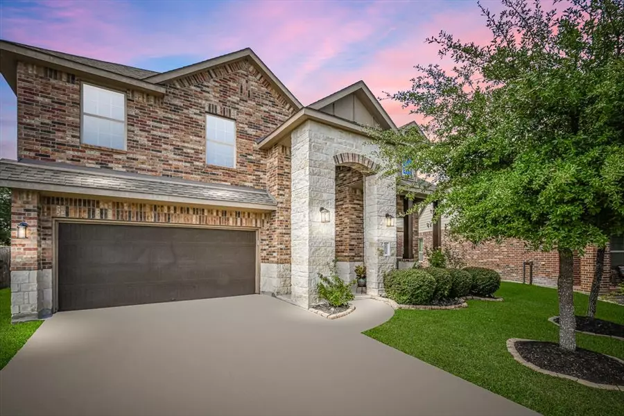 18338 Green Peak LN, Cypress, TX 77433