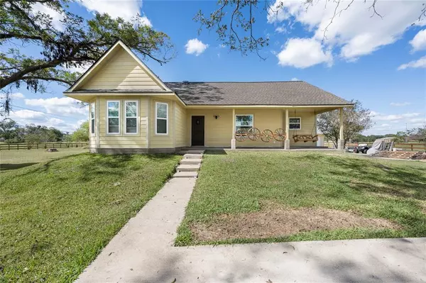 Angleton, TX 77515,720 Winchester TRL