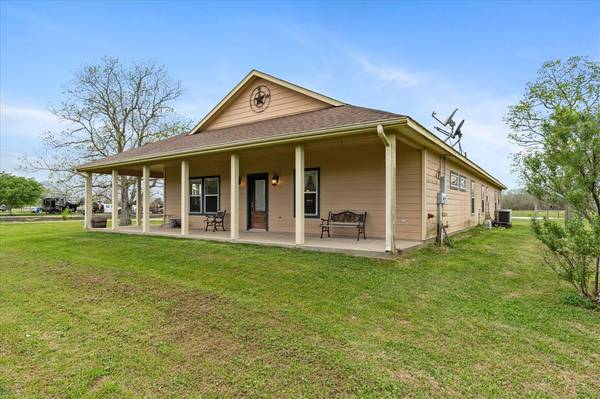 Alvin, TX 77511,2904 County Road 172