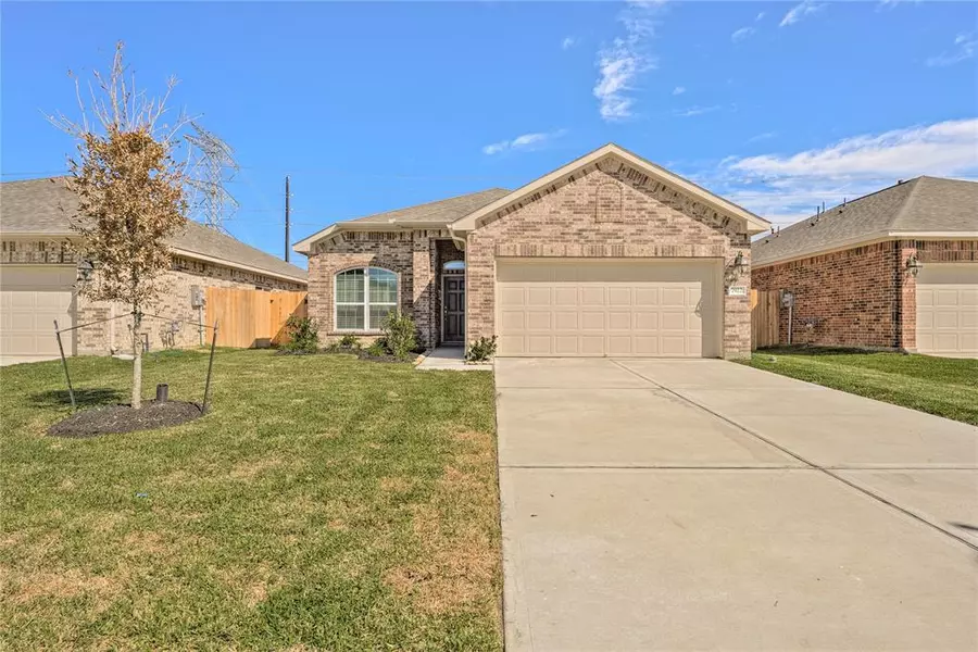 7922 Brooks Crossing DR, Baytown, TX 77523