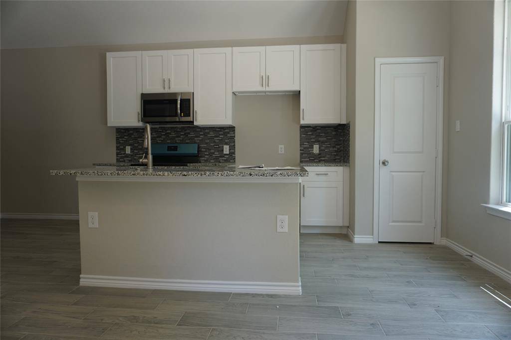 Willis, TX 77318,9587 Darkwood ST