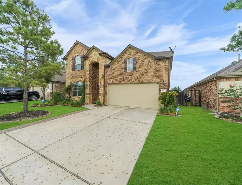 9522 Briscoe Bend LN, Cypress, TX 77433