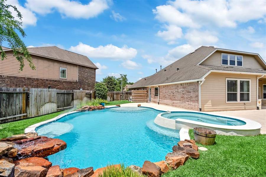 31306 Mallards Pond CT, Spring, TX 77386