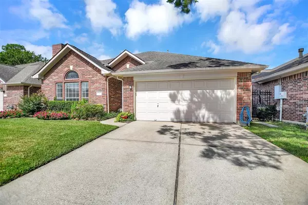 Friendswood, TX 77546,324 Pine Creek DR