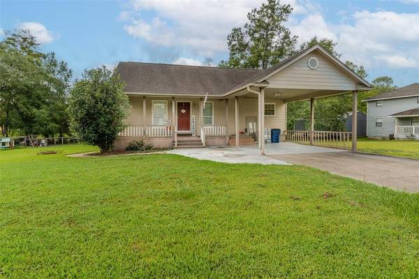 465 Jordan RD, Rose Hill Acres, TX 77657