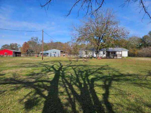 7039 Cotton ST, Bedias, TX 77831