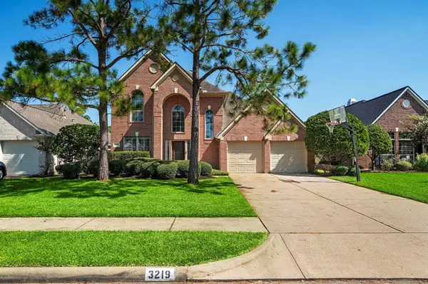 3219 Millbrook DR, Pearland, TX 77584