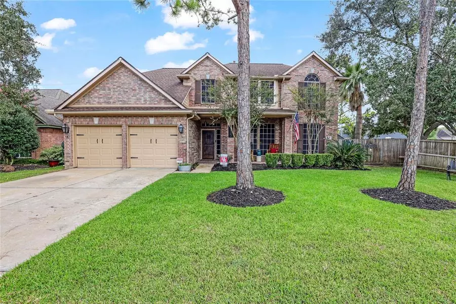 3927 Balmoral LN, Pearland, TX 77584