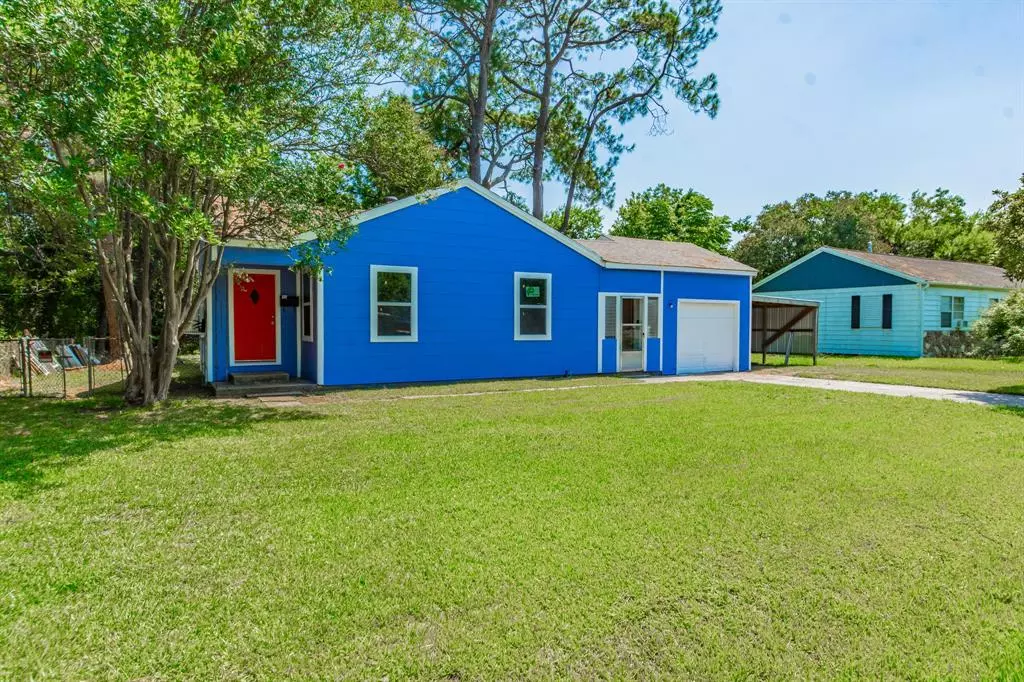 La Marque, TX 77568,2805 Fannin ST