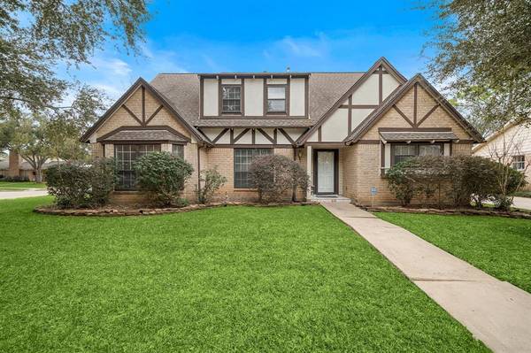 2503 Wind Fall LN, Sugar Land, TX 77479