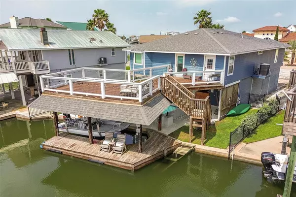 Tiki Island, TX 77554,214 Sampan DR