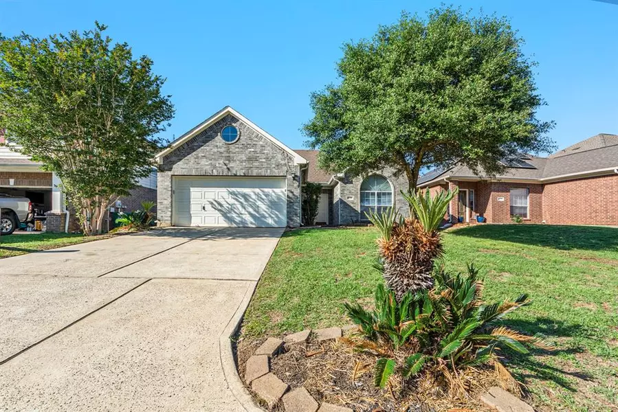 2208 Jefferson Crossing DR, Conroe, TX 77304