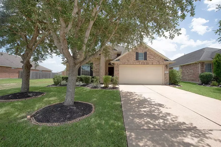 1907 Lantana Spring LN, Pearland, TX 77581