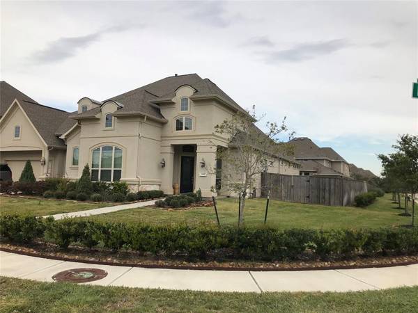 2460 Morning Ridge LN, Friendswood, TX 77546