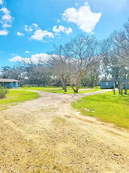 3588 County Road 344, Brazoria, TX 77422