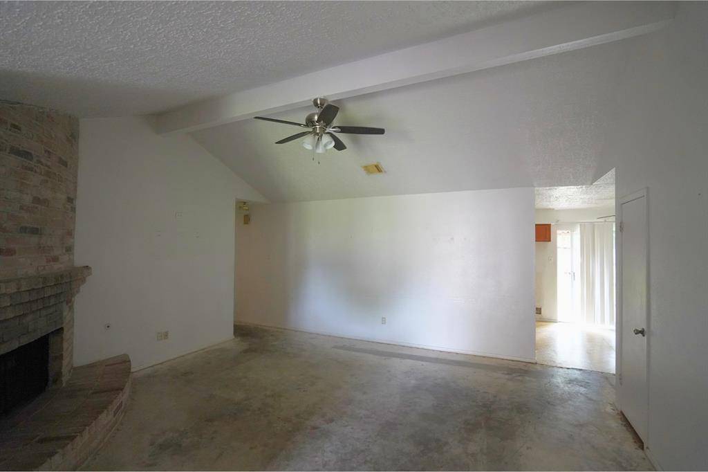 Houston, TX 77083,7407 Mesones DR