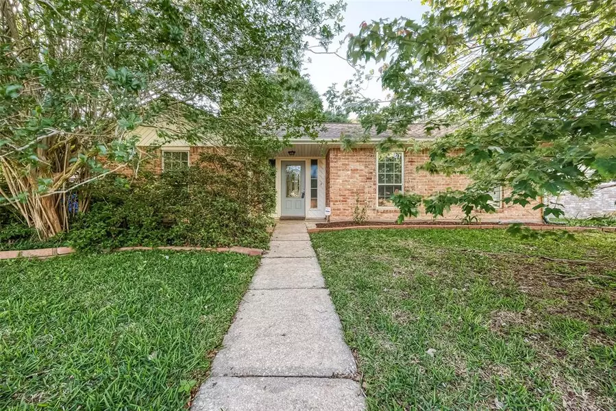 5122 ABERCREEK, Friendswood, TX 77546