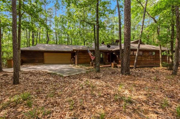 141 S Fairway LOOP, Coldspring, TX 77331